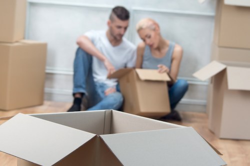 Bayswater removal company coordinating a business move with efficiency