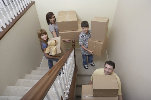 Bayswater movers packing boxes and fragile household items